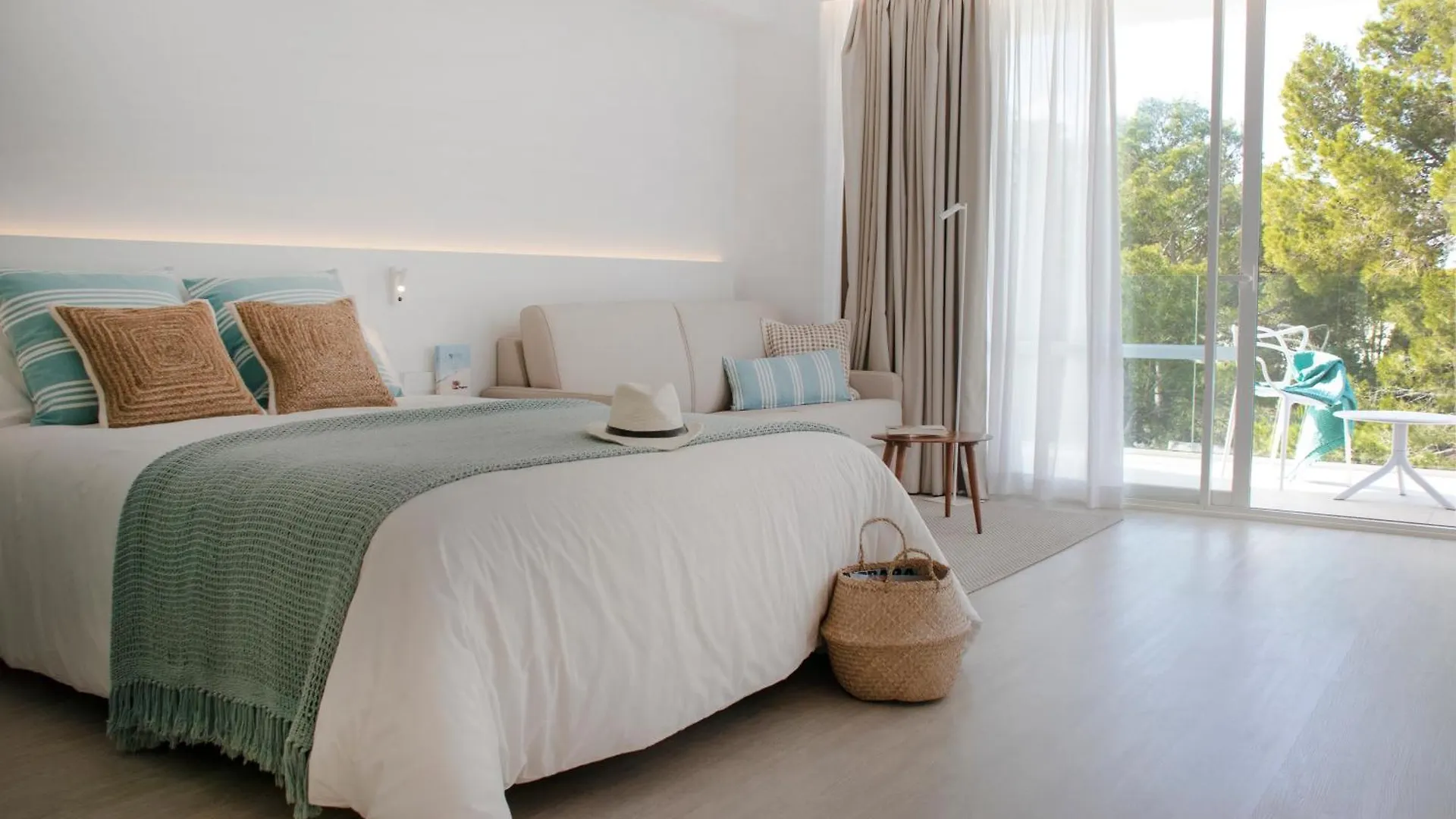****  Els Pins Resort & Spa - Emar Hotels Sant Antoni de Portmany Hiszpania